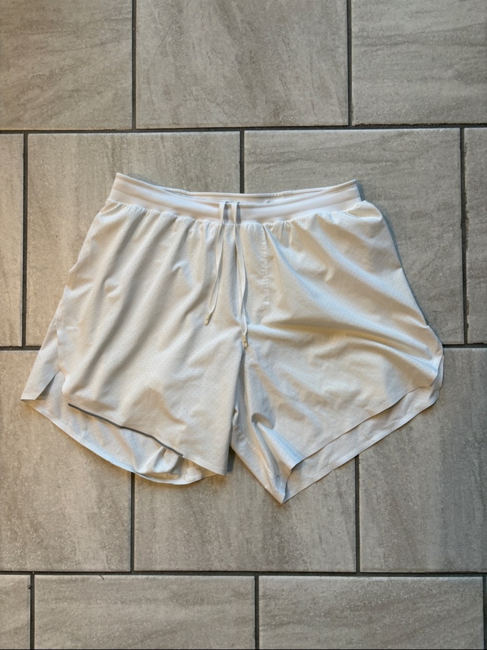 Lululemon Run Shorts 6” with Liner